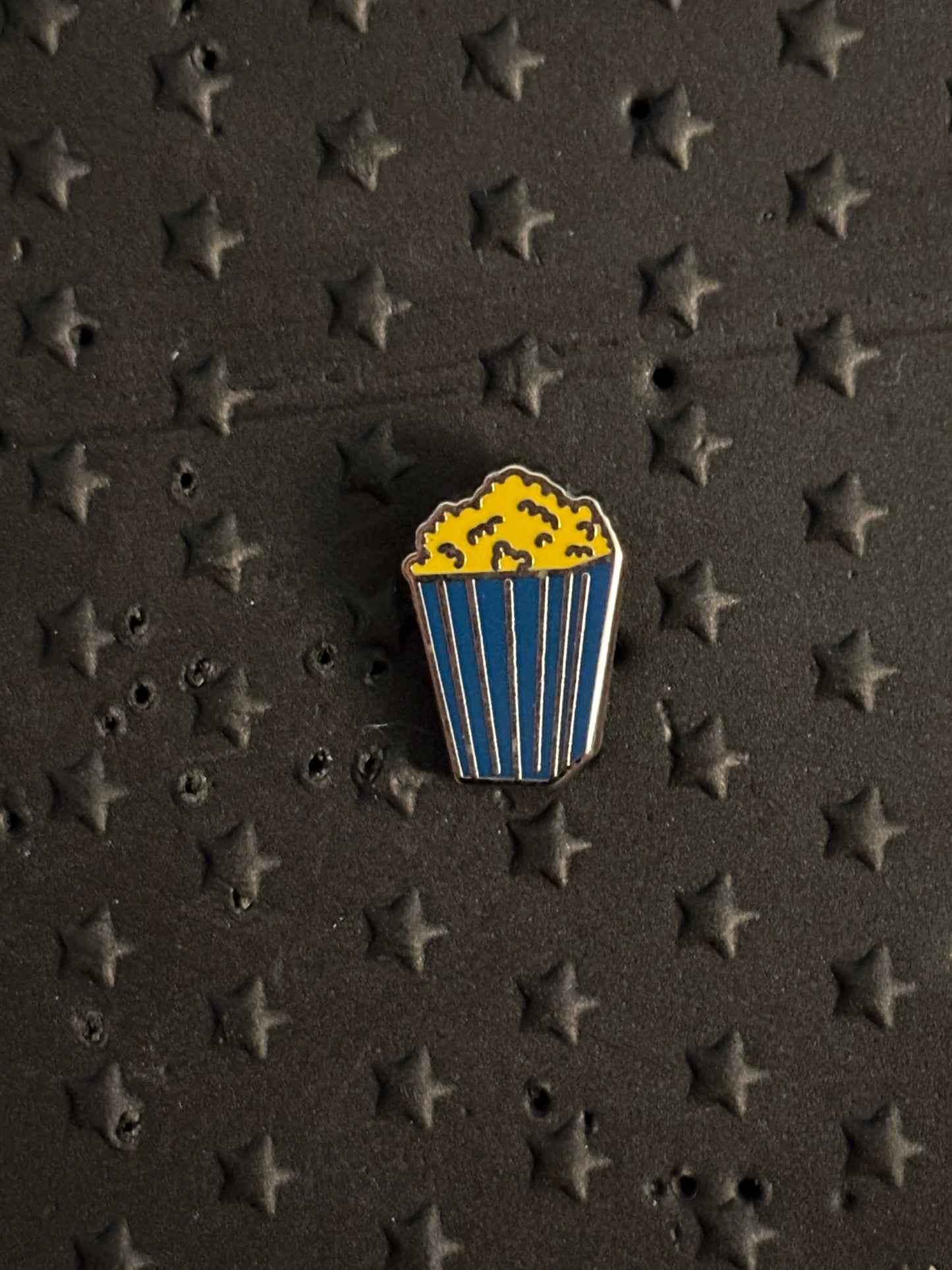 Tiny Kingdom Series 2 WDW Blue Popcorn pin