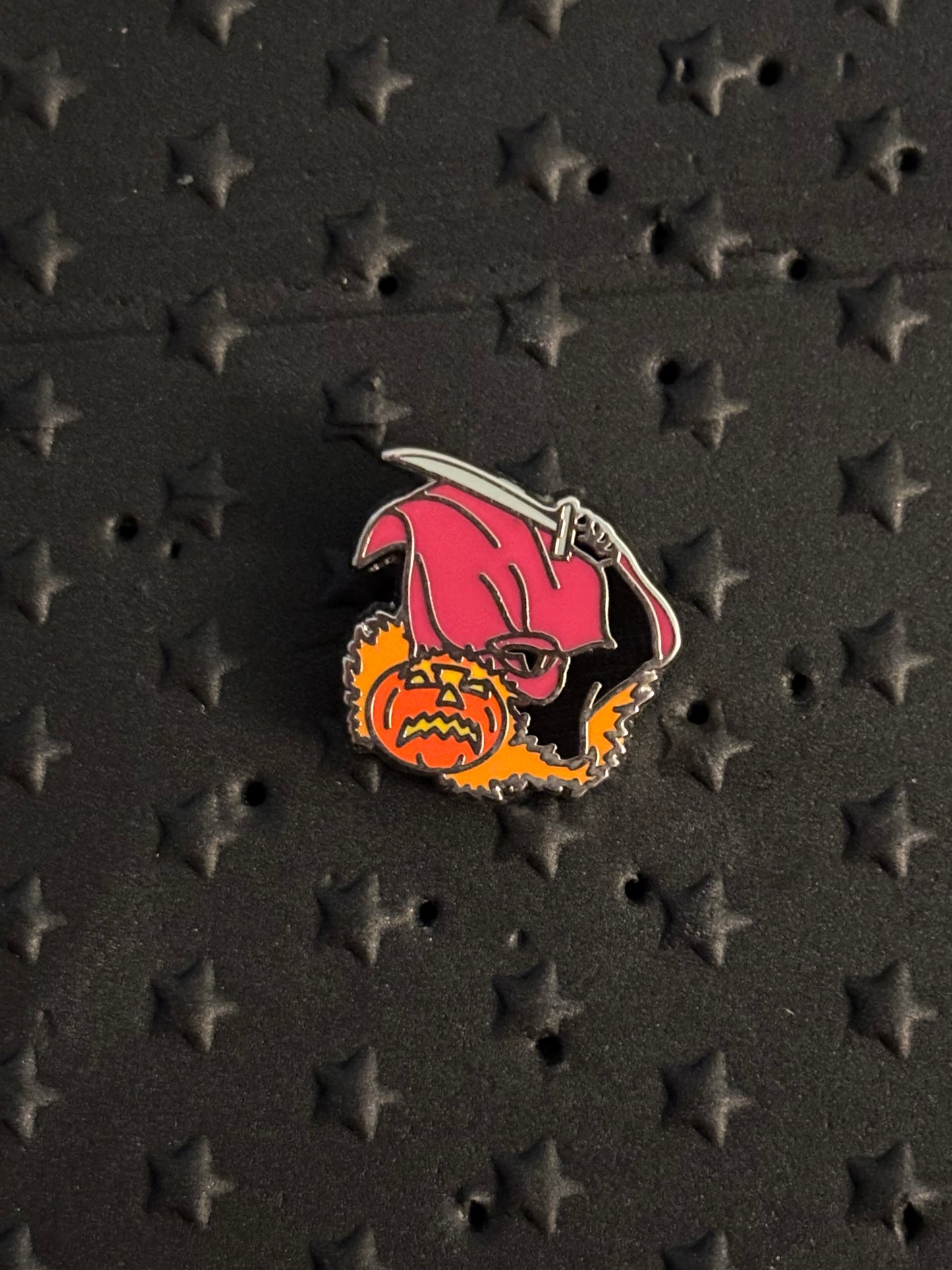 Tiny Kingdom Series 4 Headless Horseman pin