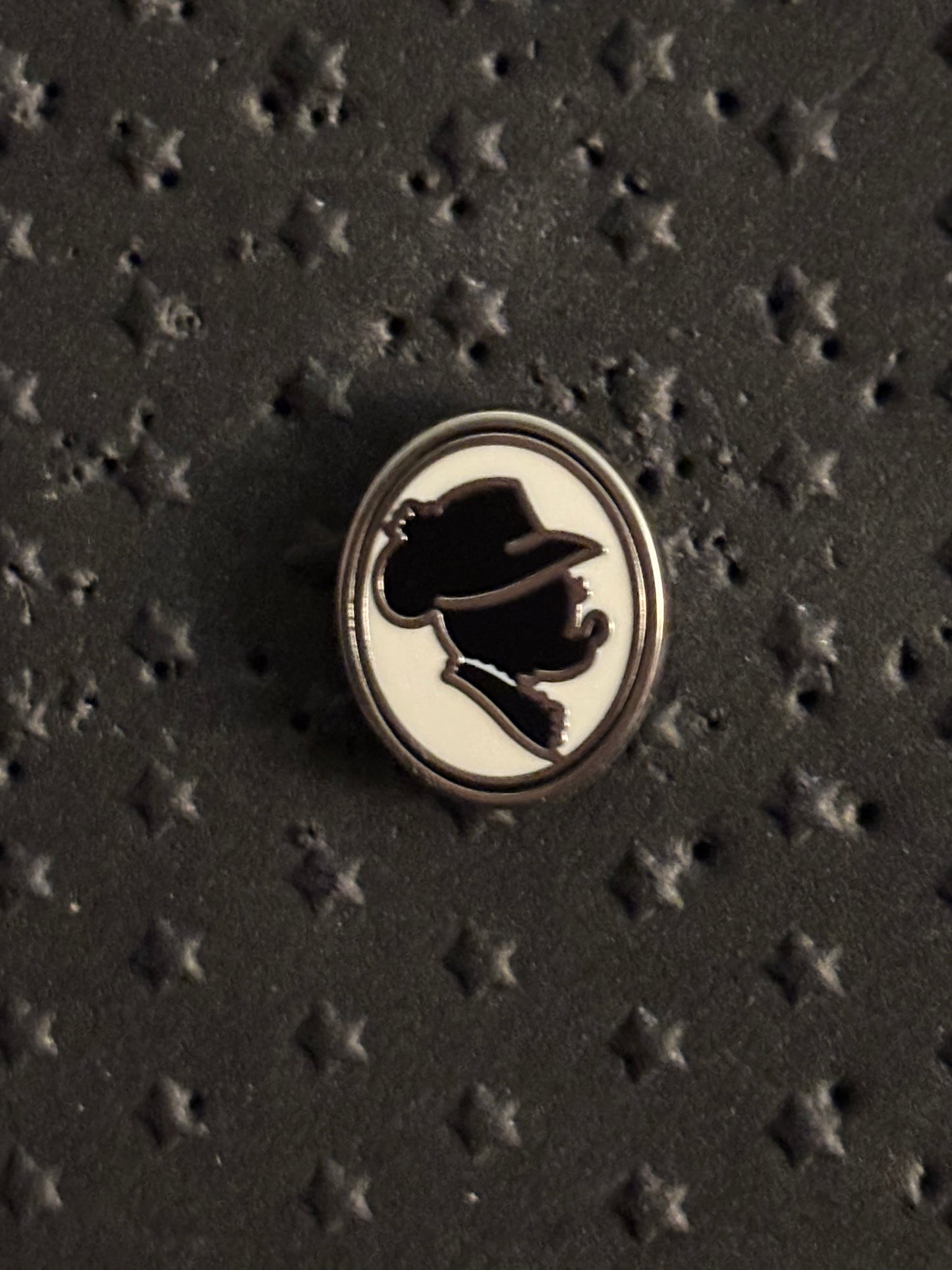 Tiny Kingdom Series 4 Minnie Mouse Silhouette pin