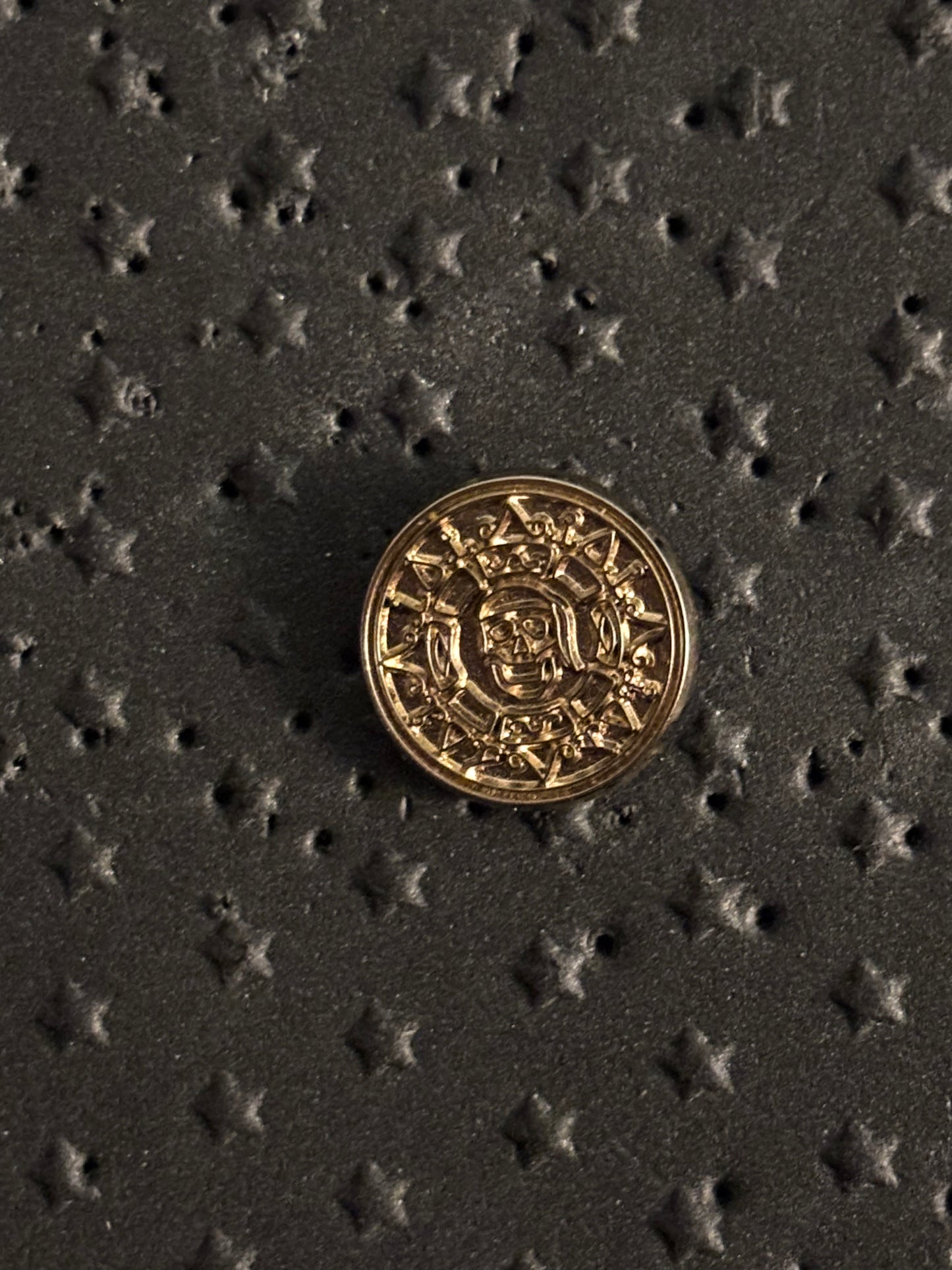 Tiny Kingdom Series 3 Pirate Medallion pin