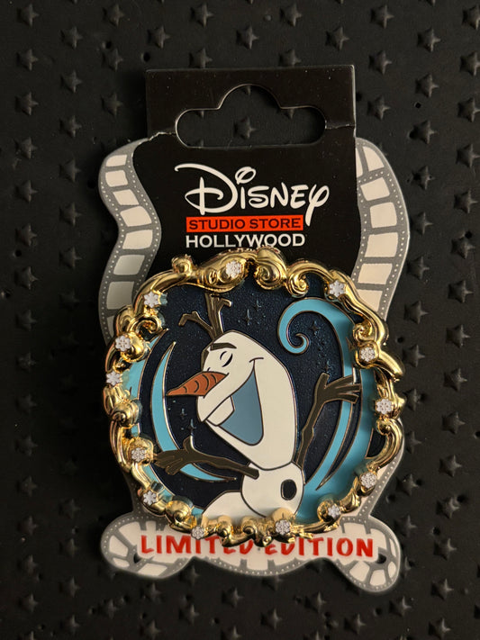 Olaf singing Frozen 10th Anniversary DSSH pin