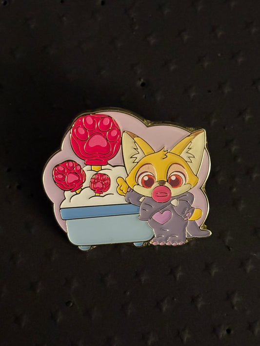 Finnick Zootopia SDL mystery box pin