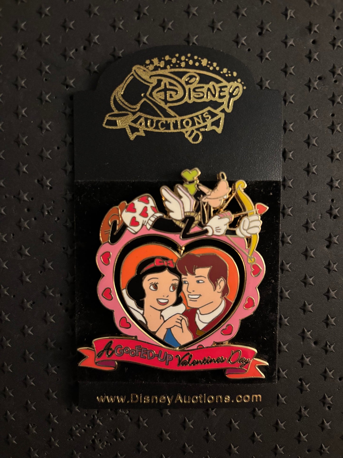 Snow White & Prince Florian - A  Goofed-Up Valentines Day Auctions pin