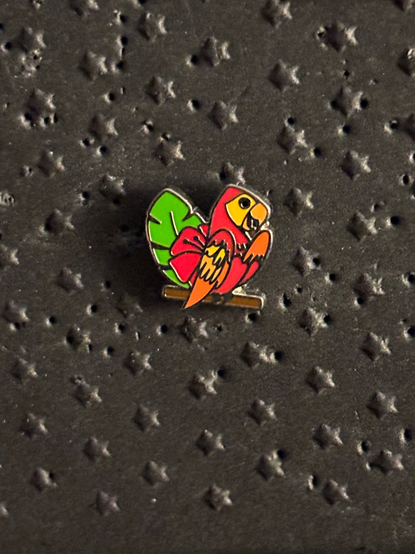 Tiny Kingdom Series 3 WDW Red Enchanted Tiki Room Parrot pin