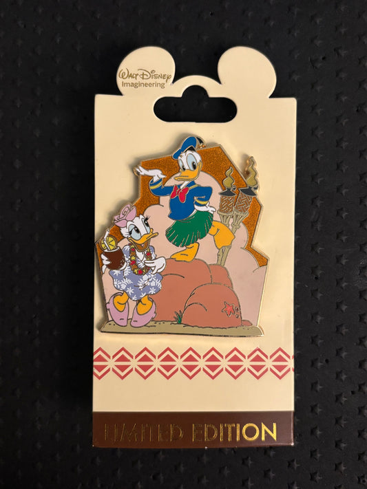 Donald & Daisy Polynesian Resort WDI pin