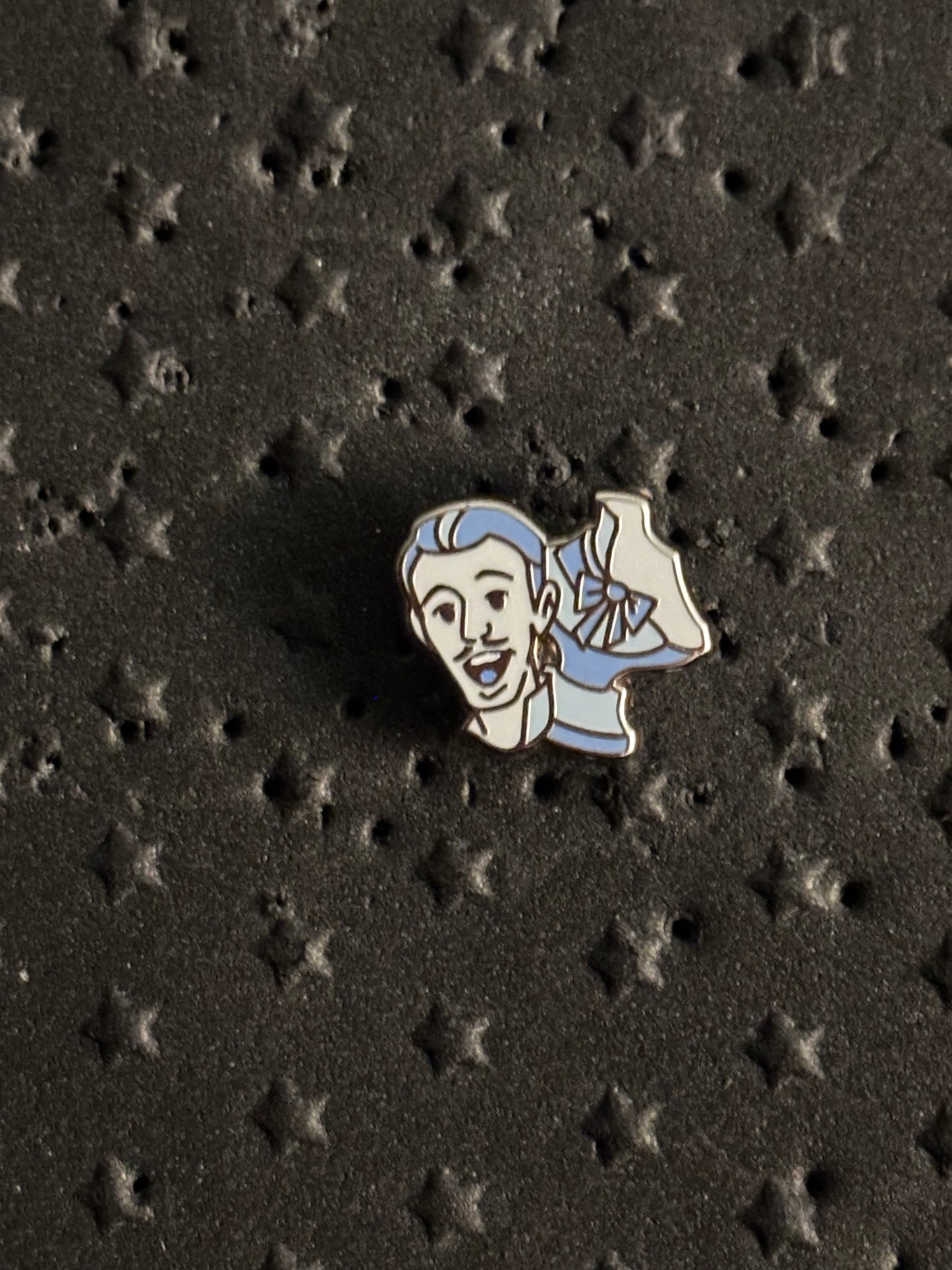 Tiny Kingdom WDI Haunted Mansion Broken Bust pin