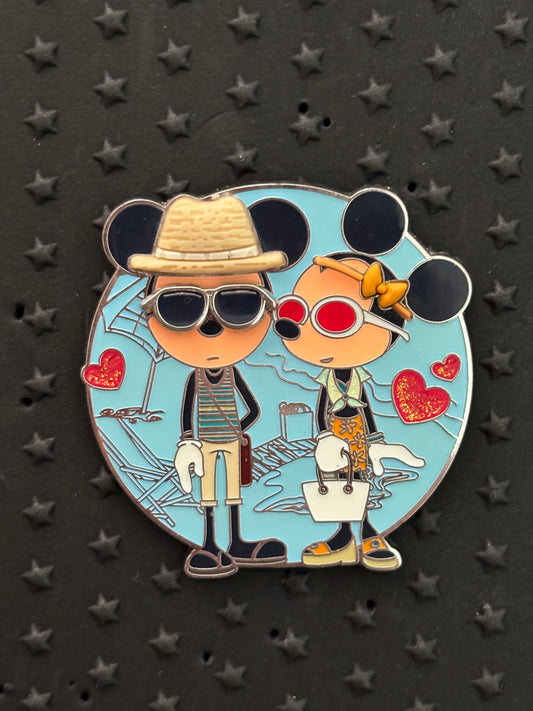 Mickey & Minnie hipster sunglasses pin